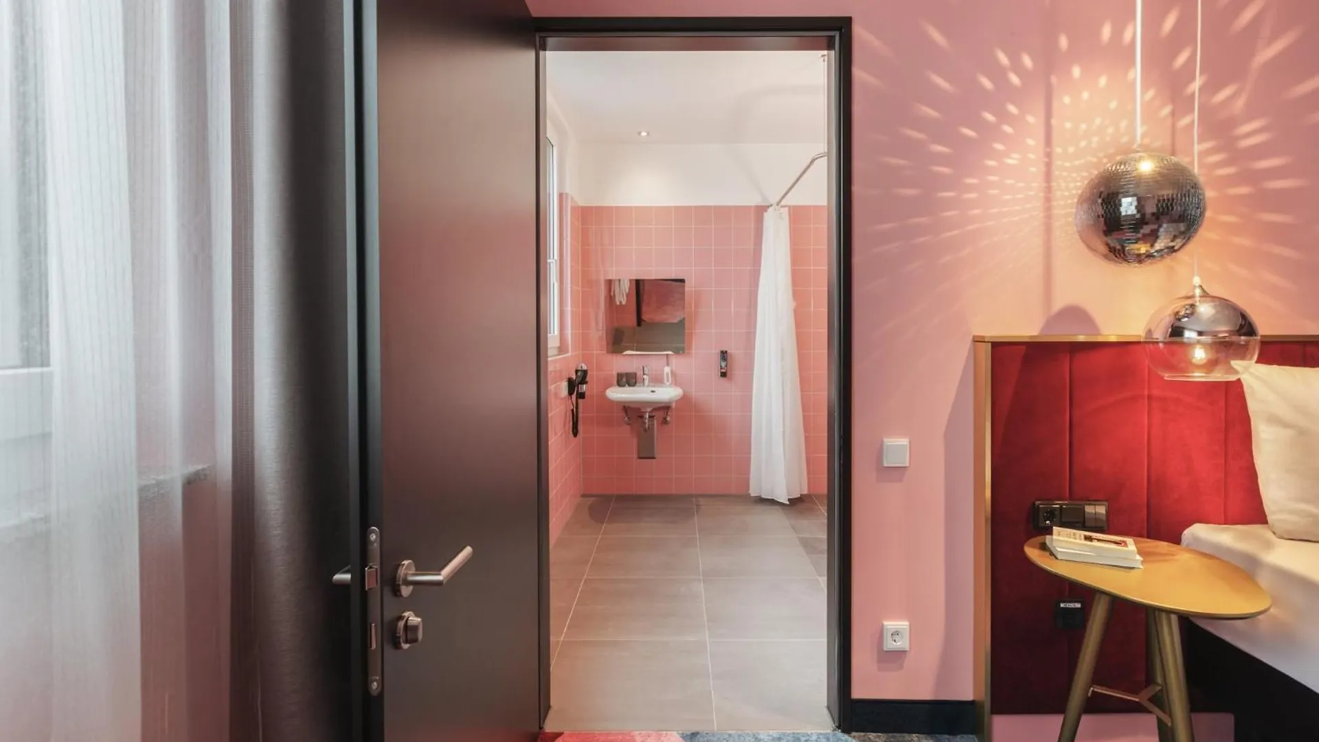 Holiday Inn - The Niu, Loco Munich North By Ihg Szálloda
