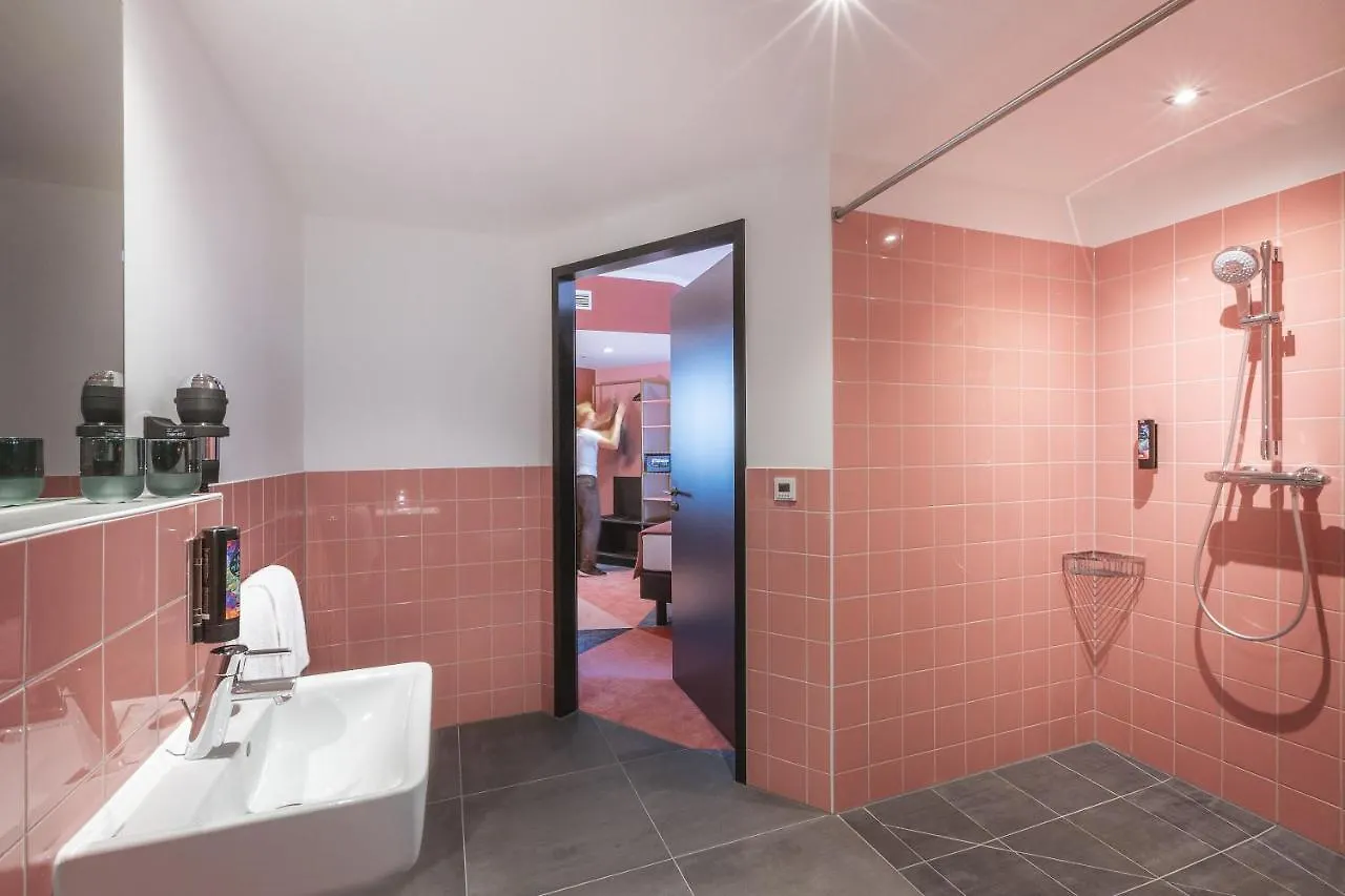 Holiday Inn - The Niu, Loco Munich North By Ihg